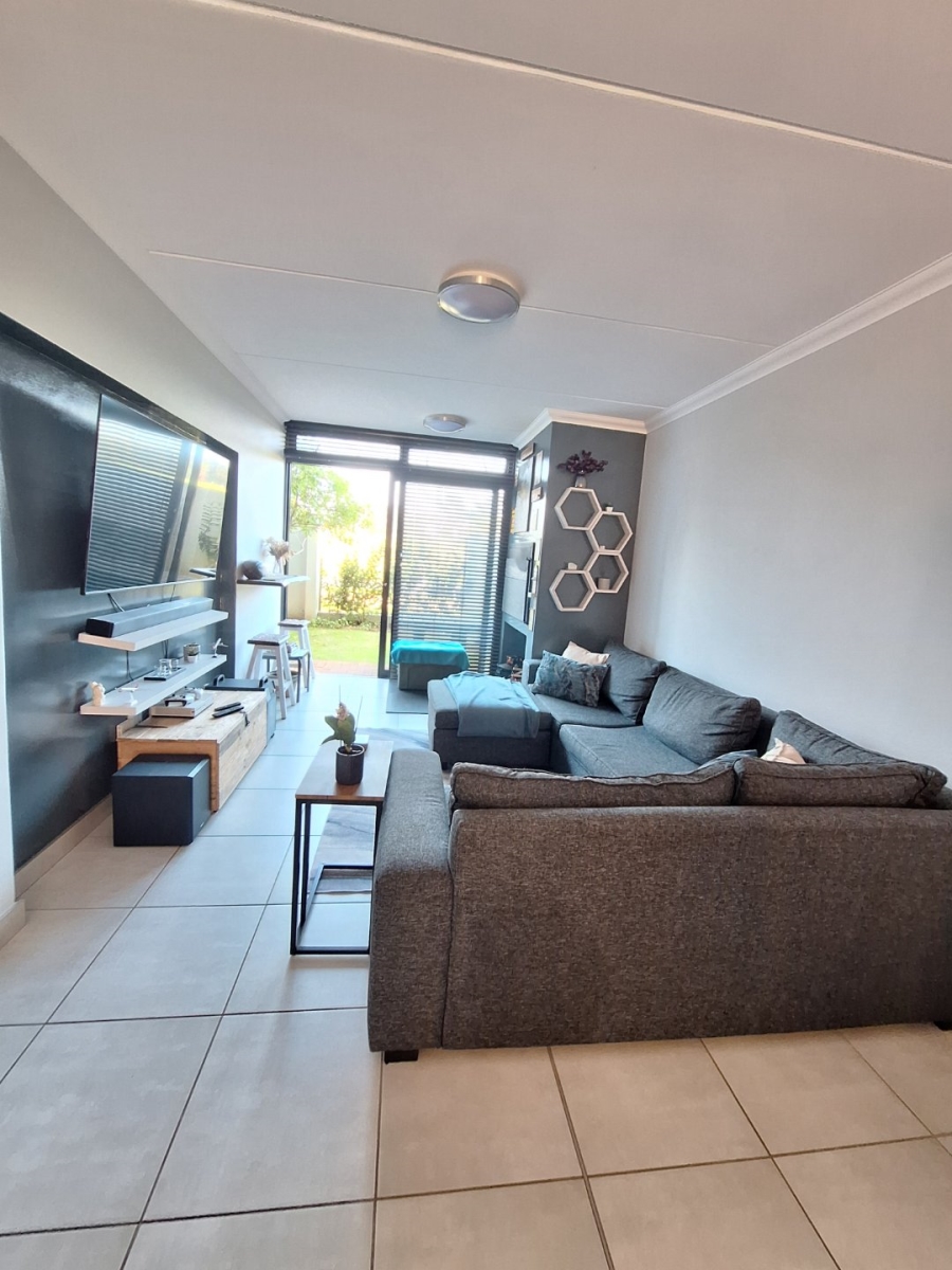 2 Bedroom Property for Sale in Vredekloof Western Cape